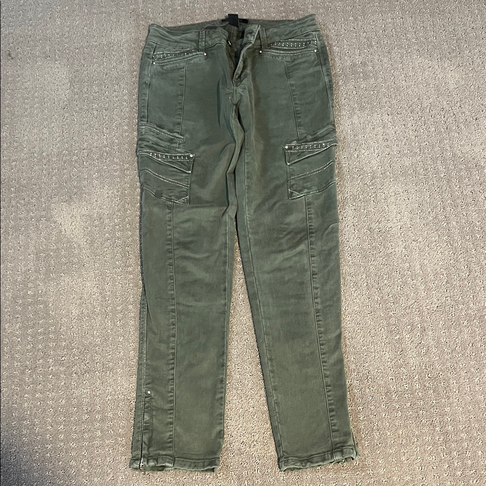 White House Black Market Embellished Cargo Pants. Slim Ankle Size 4R